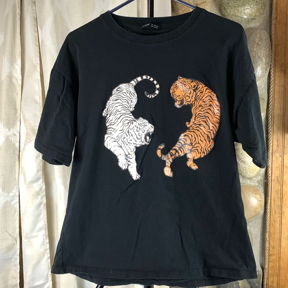 SHEIN Other - SHEIN Men’s XL Two Tigers Graphic Tee
